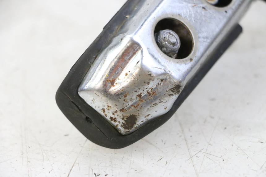 photo de PEDANA ANTERIORE SINISTRA YAMAHA FJ 36Y 1100 (1984 - 1985)