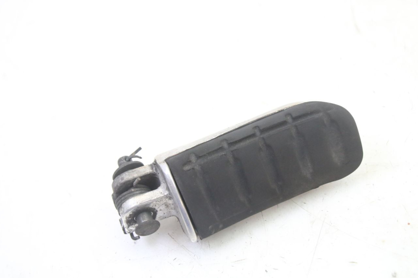 photo de PEDANA ANTERIORE SINISTRA HONDA ST PAN EUROPEAN 1300 (2002 - 2013)