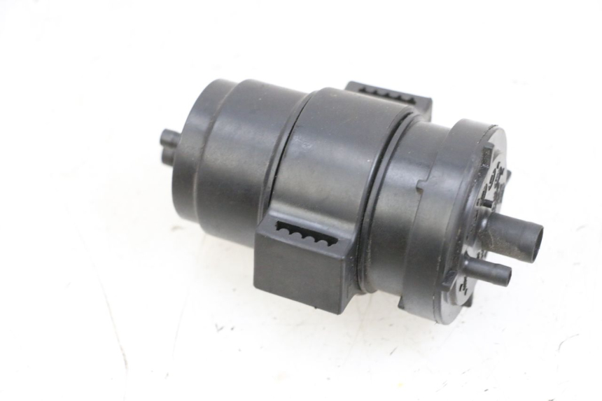 photo de CANISTRO PEUGEOT SPEEDFIGHT 4 4T EFI 50 (2021 - 2025) - Zoom sullo stato d'uso