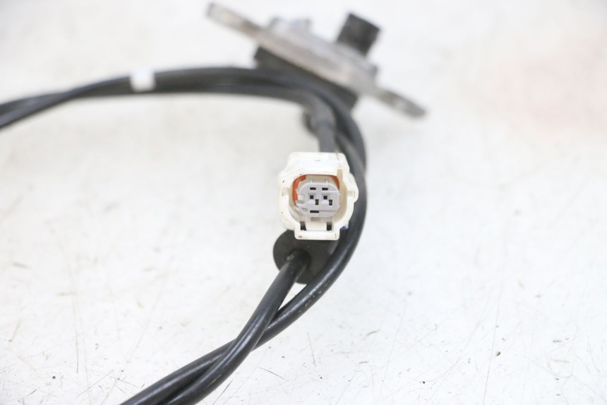 photo de SENSORE ABS POSTERIORE YAMAHA TRICITY 300 (2020 - 2024) - Primo piano tecnico