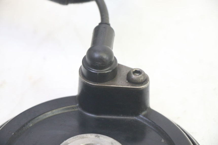 photo de CAPTEUR ABS ANTERIORE YAMAHA FJR ABS 1300 (2006 - 2012) - Altra angolazione