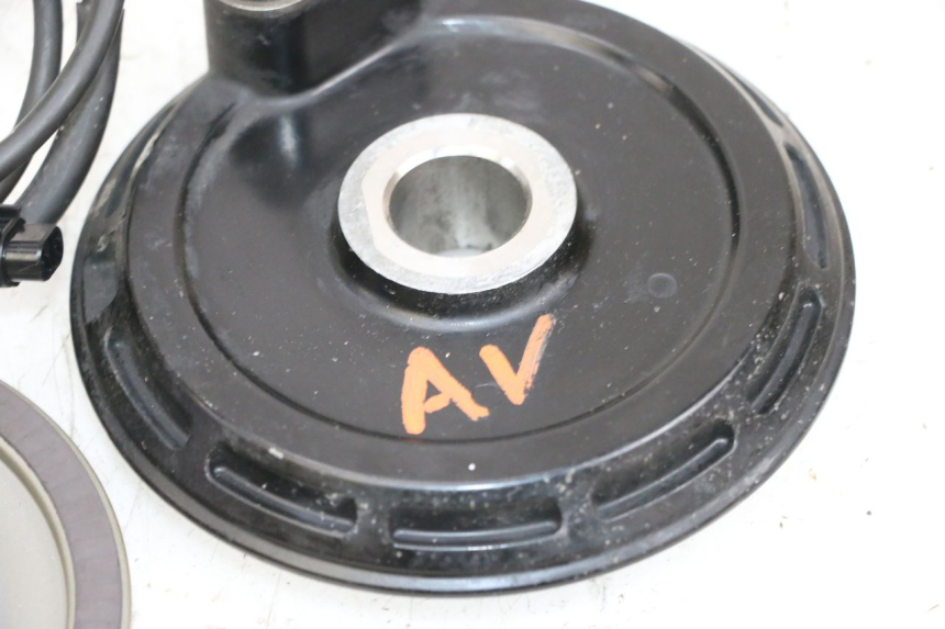 photo de CAPTEUR ABS ANTERIORE YAMAHA FJR ABS 1300 (2006 - 2012) - Stato della superficie e materiale