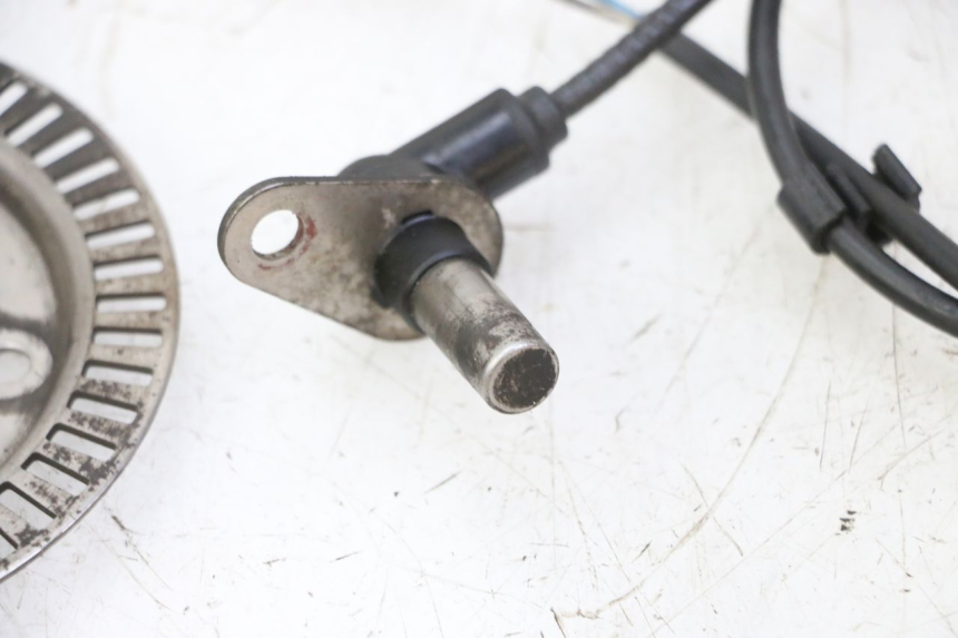 photo de CAPTEUR ABS ANTERIORE PEUGEOT SATELIS 125 (2013 - 2018)