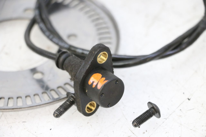 photo de CAPTEUR ABS ANTERIORE PEUGEOT SATELIS 125 (2006 - 2009)