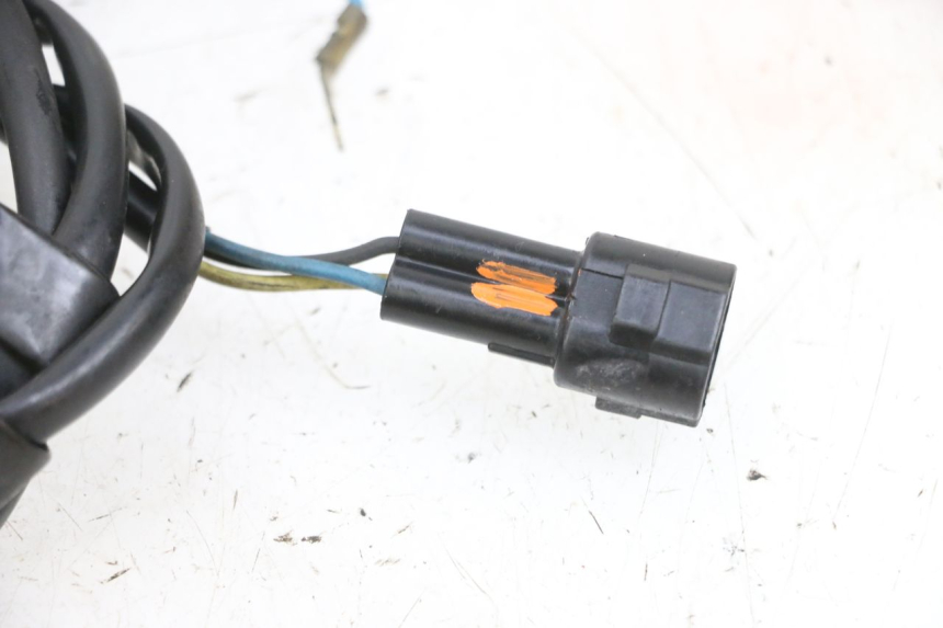 photo de ACCENSIONE CAPTATORI KAWASAKI ZR 7 750 (1999 - 2001) - Stato della superficie e materiale