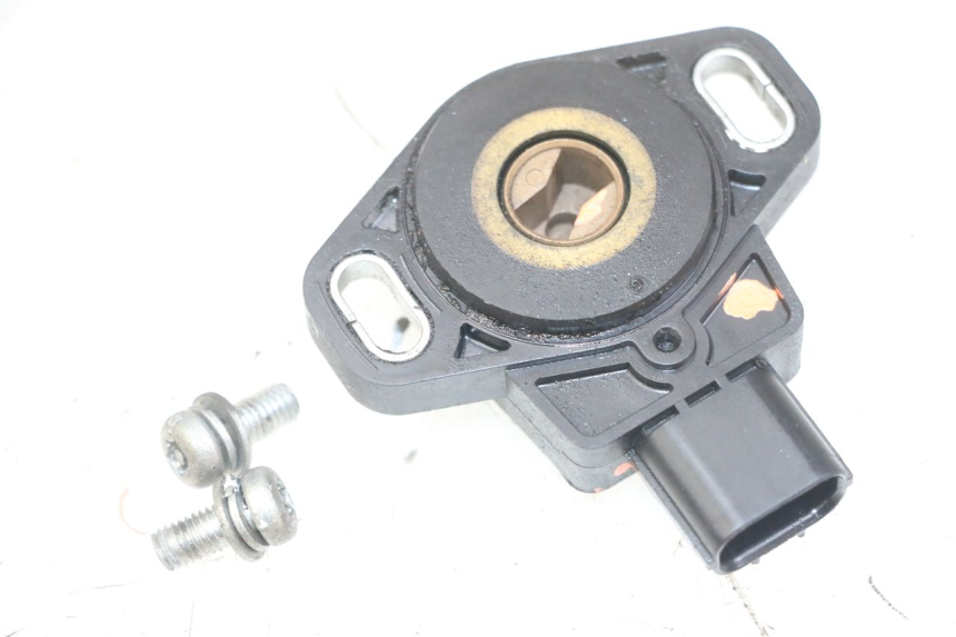 photo de SENSORE TPS HONDA CBF 500 (2004 - 2007)