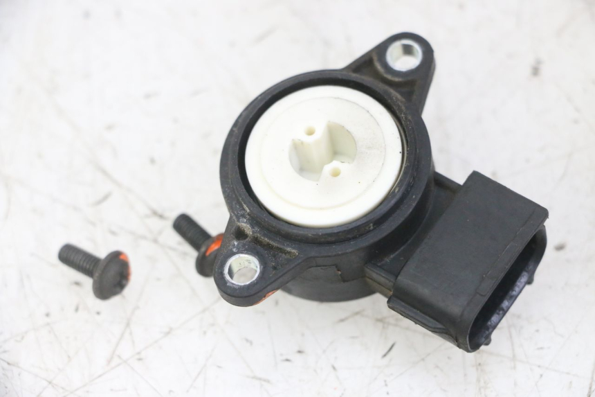 photo de CAPTEUR TPS YAMAHA XMAX X-MAX 125 (2006 - 2009)