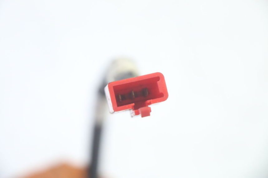 photo de SENSORE VELOCITÀ SYM GTS EVO 125 (2009 - 2013) - Altra angolazione