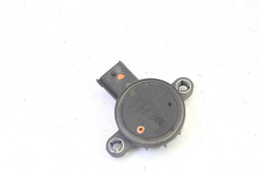 photo de SENSORE POSIZIONE ROLL LOCK PIAGGIO MP3 125 (2006 - 2014)