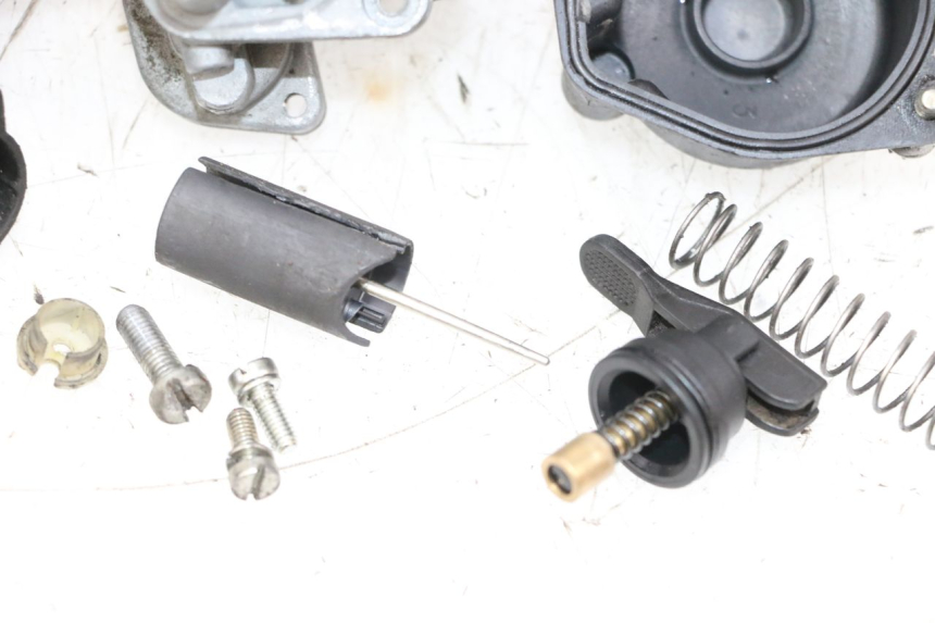 photo de Carburatore MBK BOOSTER SPIRIT NAKED 50 (2004 - 2017) - Foto prodotto supplementare