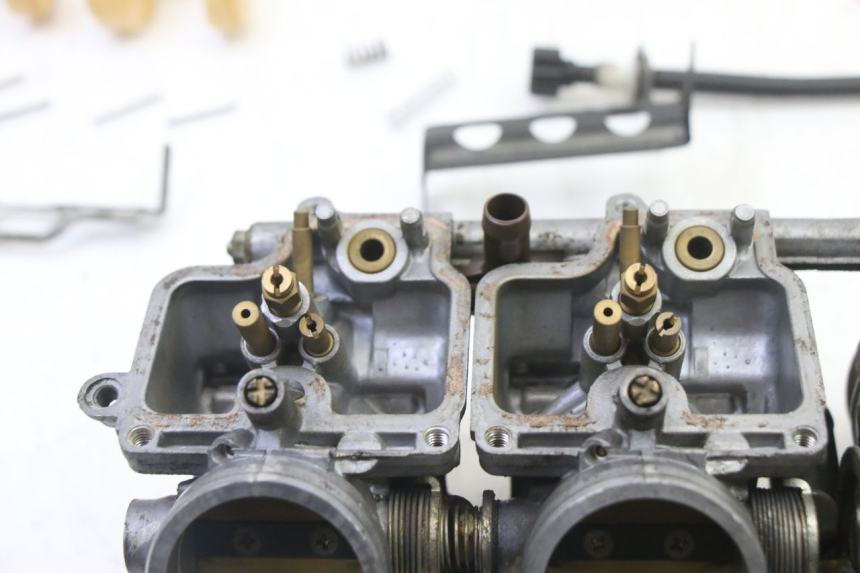 photo de CARBURATORE HONDA CBR RR FIREBLADE 900 (1992 - 1994)