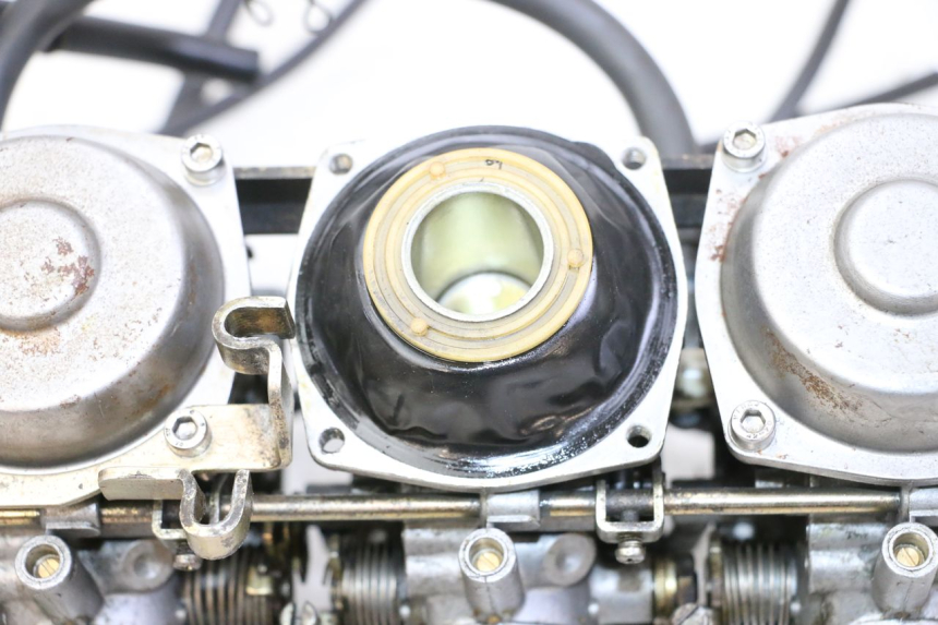photo de CARBURATORE YAMAHA FJ 36Y 1100 (1984 - 1985)
