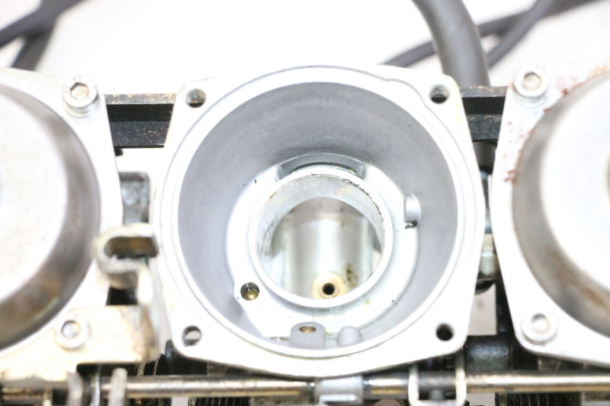 photo de CARBURATORE YAMAHA FJ 36Y 1100 (1984 - 1985)