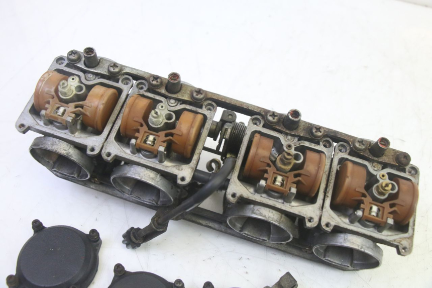 photo de CARBURATORE KAWASAKI GPX R WARBIRD 600 (1988 - 1993) - Stato della superficie e materiale