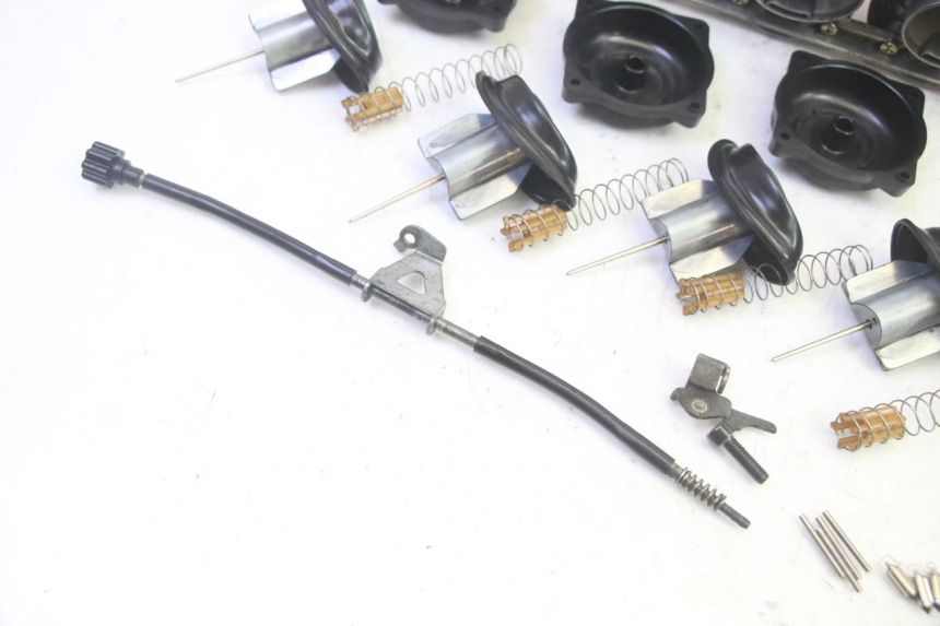 photo de CARBURATORE KAWASAKI GPZ RX 1000 (1986 - 1988) - Ispezione visiva dettagliata