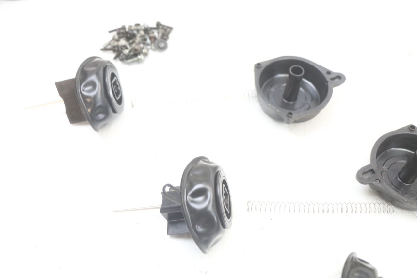 photo de CARBURATORE HONDA CBR F 1000 (1993 - 1996) - Foto prodotto supplementare