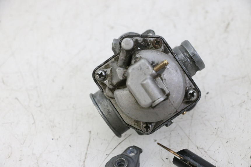 photo de CARBURATORE PEUGEOT KISBEE 2T 50 (2010 - 2017)