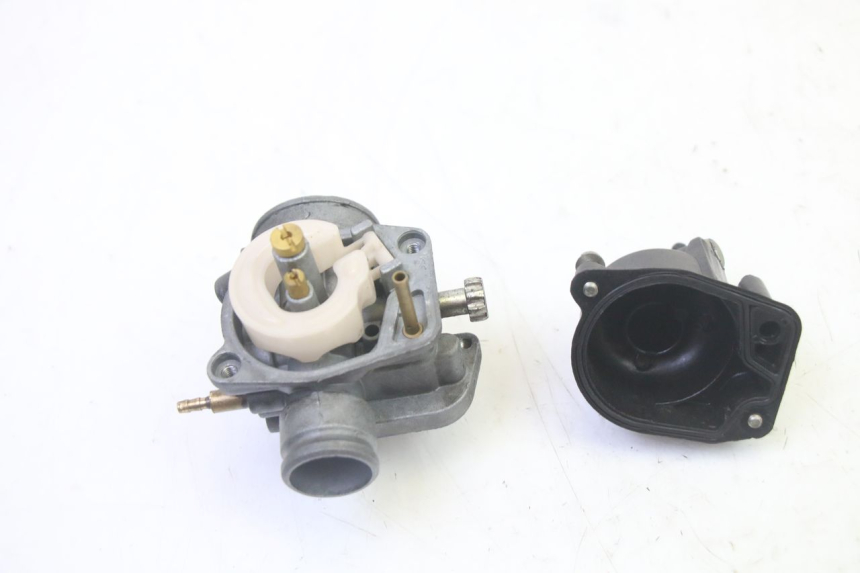 photo de CARBURATORE PEUGEOT KISBEE 2T 50 (2010 - 2017)