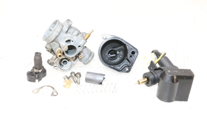 photo de CARBURATORE PEUGEOT KISBEE 2T 50 (2010 - 2017) - Ricambio usato controllato