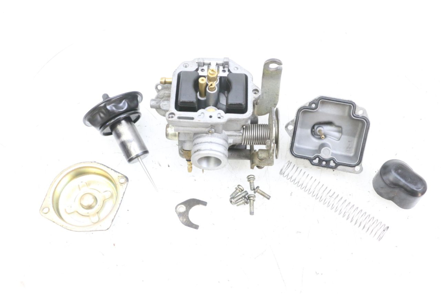 photo de CARBURATORE PEUGEOT KISBEE 4T 50 (2010 - 2017) - Primo piano ad alta risoluzione