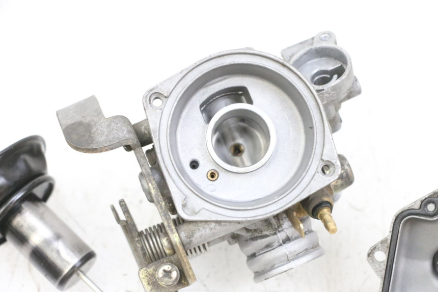 photo de CARBURATORE PEUGEOT KISBEE 4T 50 (2010 - 2017) - Ricambio usato controllato