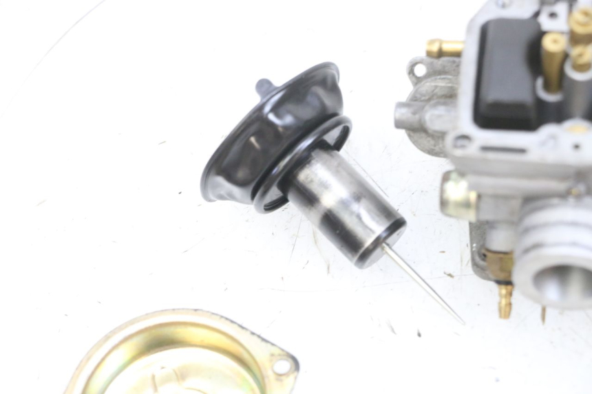 photo de CARBURATORE PEUGEOT KISBEE 4T 50 (2010 - 2017) - Marcature e riferimenti originali