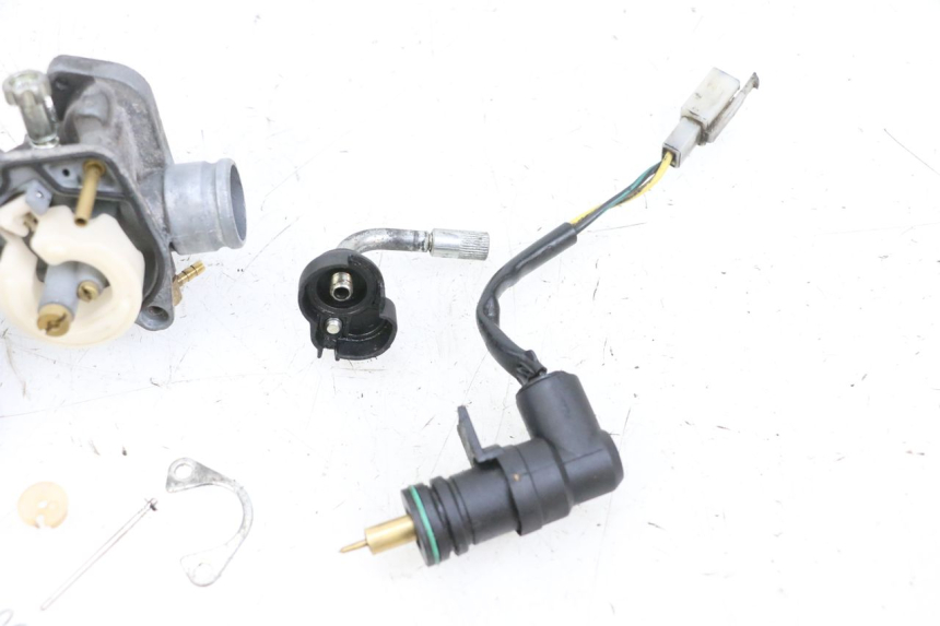 photo de CARBURATORE PIAGGIO NEW TYPHOON 50 (2018 - 2021) - Zoom sui componenti