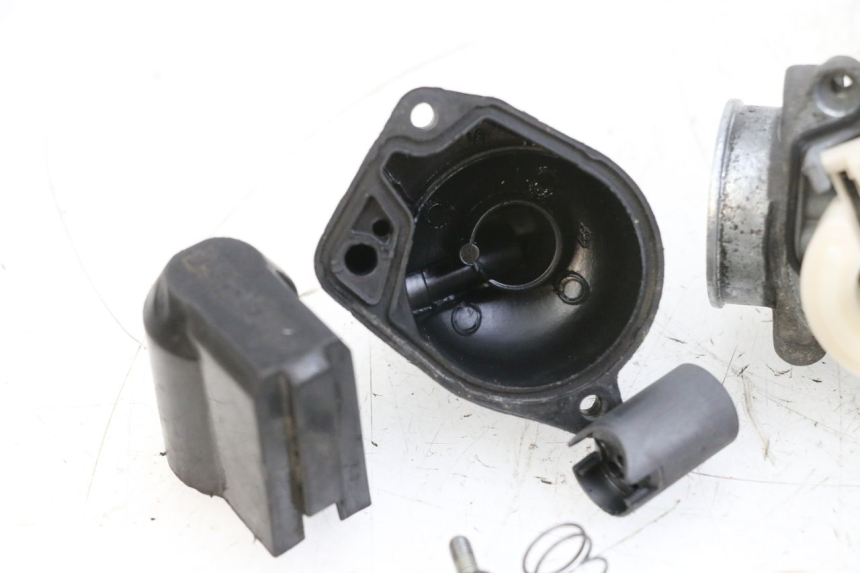 photo de CARBURATORE PIAGGIO NEW TYPHOON 50 (2018 - 2021) - Ispezione visiva dettagliata