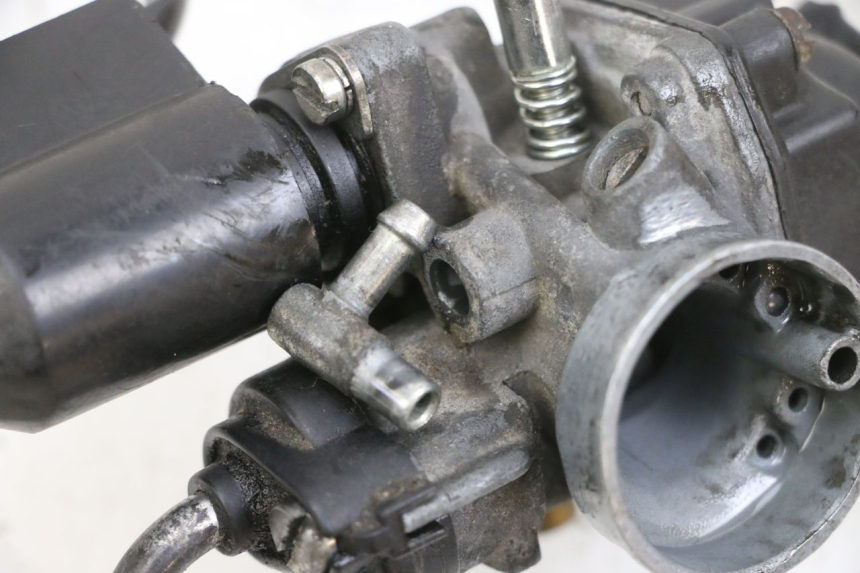 photo de CARBURATORE PIAGGIO NEW TYPHOON 50 (2018 - 2021) - Primo piano tecnico