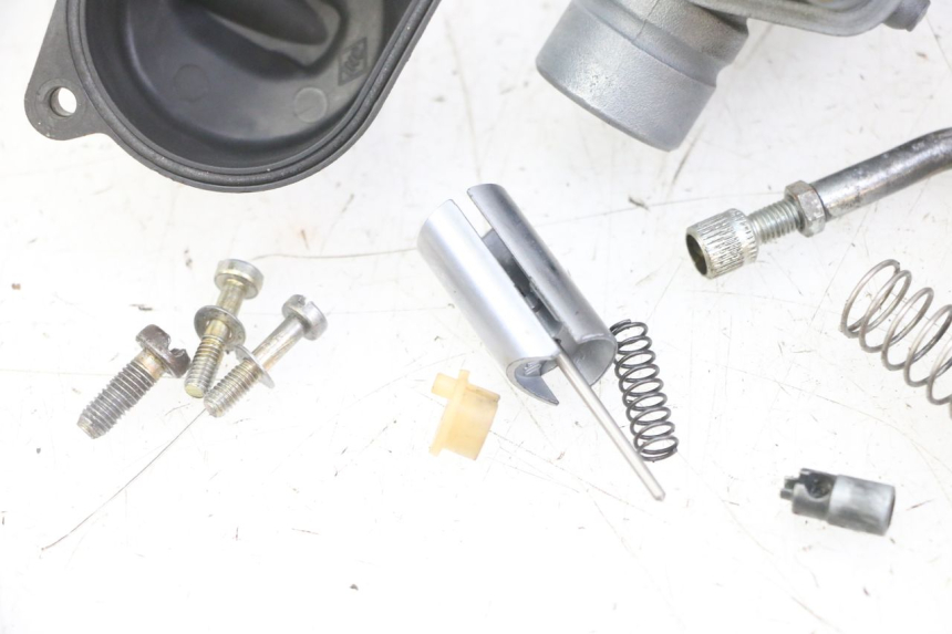 photo de CARBURATORE APRILIA RALLY AC 50 (1995 - 2004) - Altra vista dell'articolo