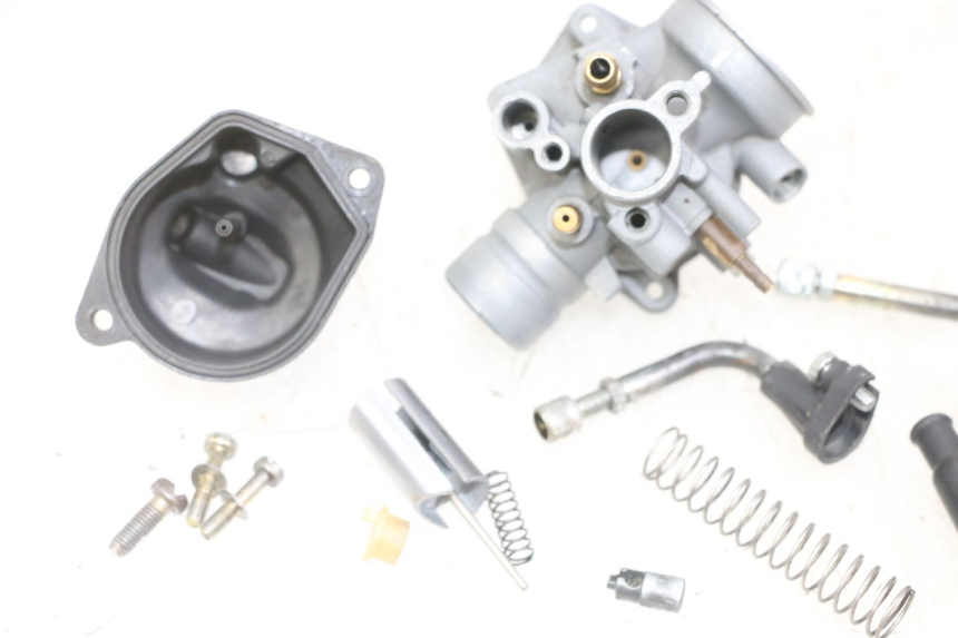 photo de CARBURATORE APRILIA RALLY AC 50 (1995 - 2004) - Stato della superficie e materiale