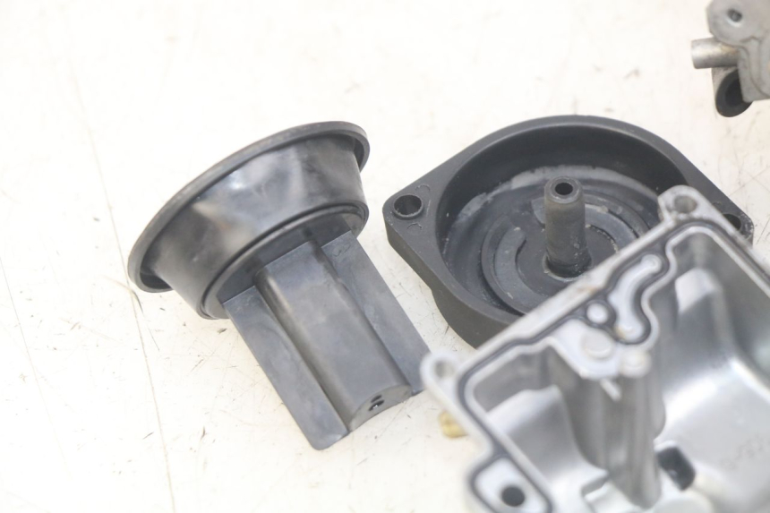 photo de CARBURATORE SUZUKI UH BURGMAN 125 (2002 - 2006)
