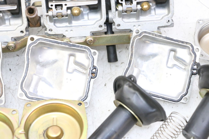 photo de CARBURATORE YAMAHA XJN DIVERSION 600 (2000 - 2003)