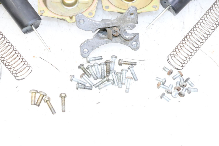 photo de CARBURATORE YAMAHA XJN DIVERSION 600 (2000 - 2003)