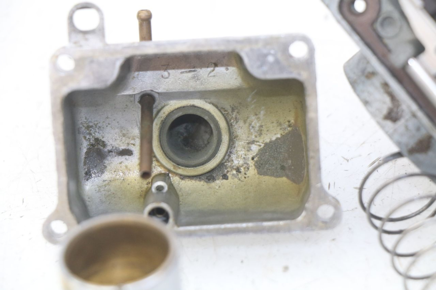 photo de CARBURATORE YAMAHA YZ 80 (1982 - 1983)