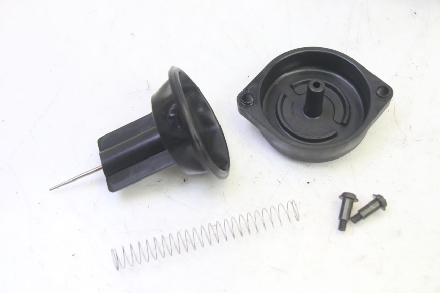 photo de CARBURATORE KYMCO ZING 125 (1997 - 2003) - Caratteristiche distintive