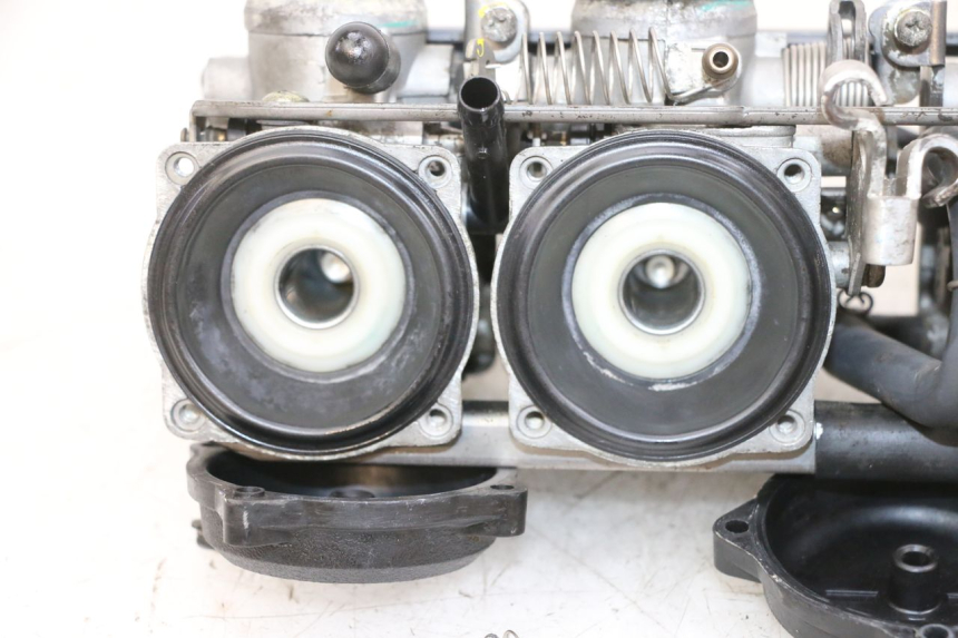 photo de CARBURATORE KAWASAKI ZR 7 750 (1999 - 2001) - Panoramica del profilo