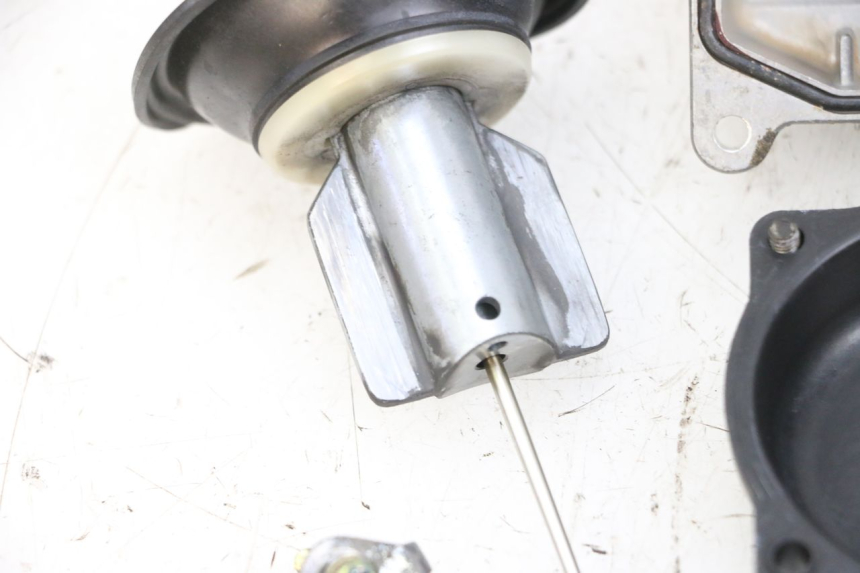 photo de CARBURATORE KAWASAKI ZR 7 750 (1999 - 2001) - Marcature e riferimenti originali