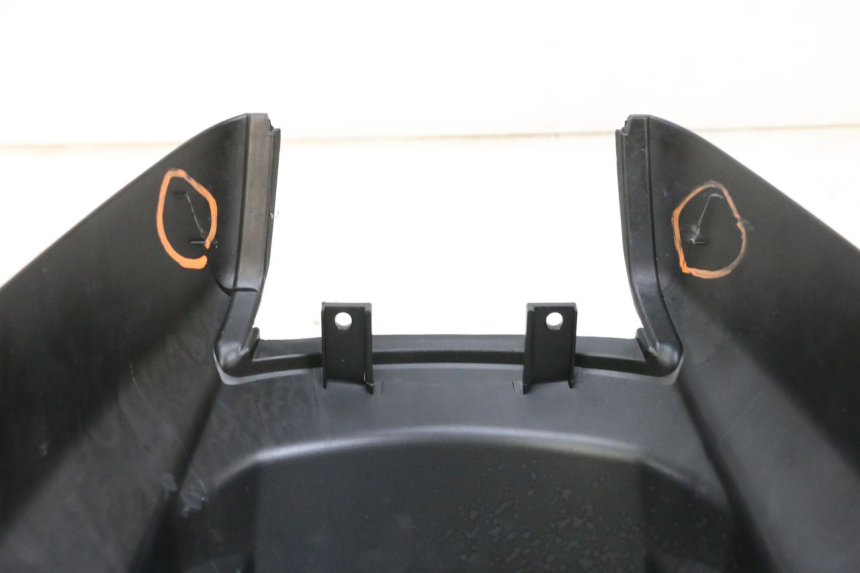 photo de CARENA POSTERIORE YAMAHA BW'S EASY 50 (2013 - 2016) - Primo piano tecnico