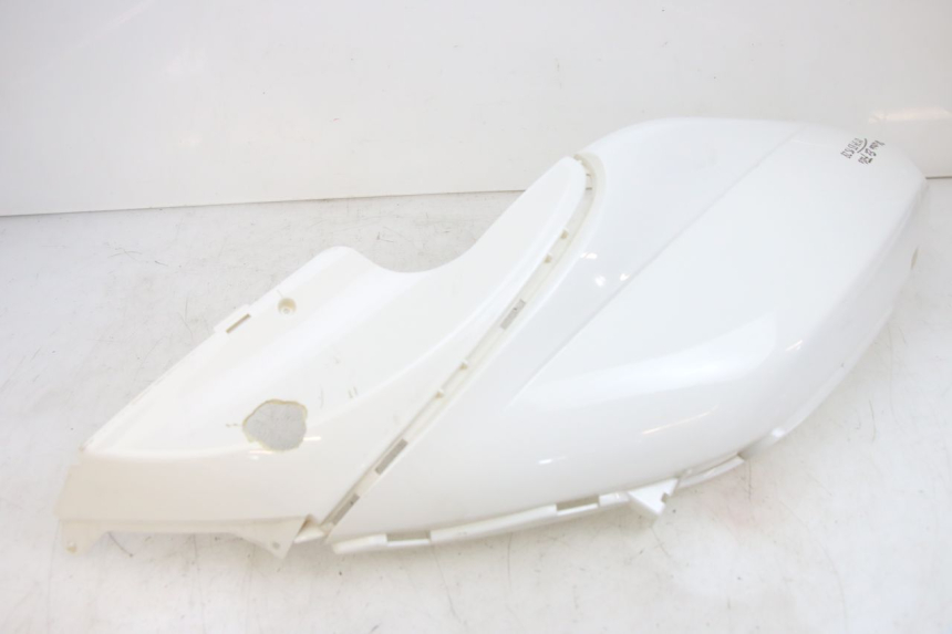 photo de CARENAGE POSTERIORE PIAGGIO FLY 125 (2005 - 2012)