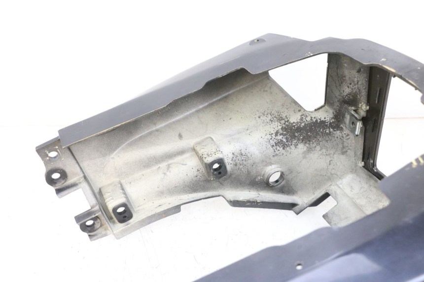 photo de CARENA POSTERIORE KAWASAKI GPZ RX 1000 (1986 - 1988) - Zoom sullo stato d'uso