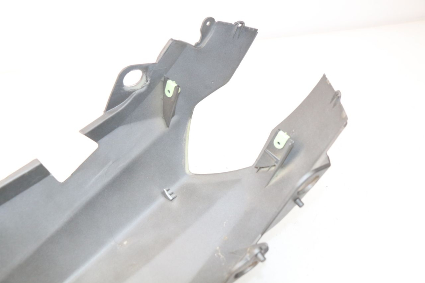 photo de CARENA POSTERIORE PEUGEOT KISBEE 2T 50 (2010 - 2017)