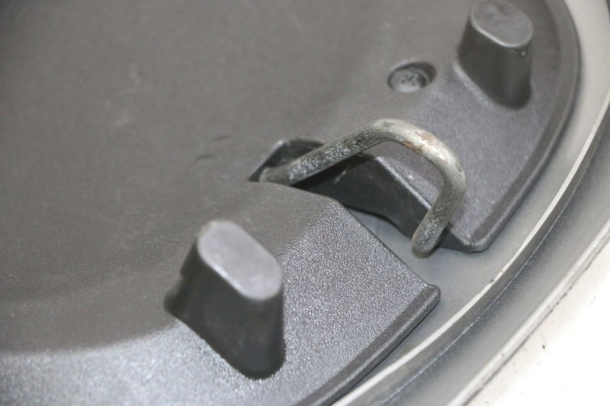 photo de Carena posteriore PIAGGIO MP3 LT 400 (2007 - 2012)