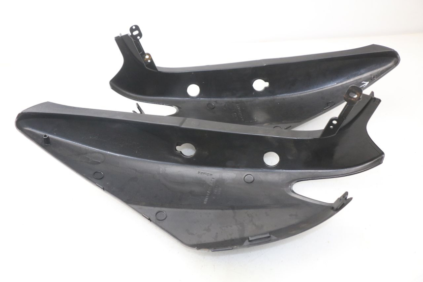 photo de Carena posteriore YAMAHA NEOS NEO'S 4T 50 (2008 - 2016)