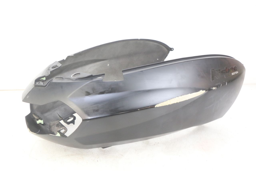 photo de CARENA POSTERIORE PEUGEOT KISBEE 2T 50 (2018 - 2022)