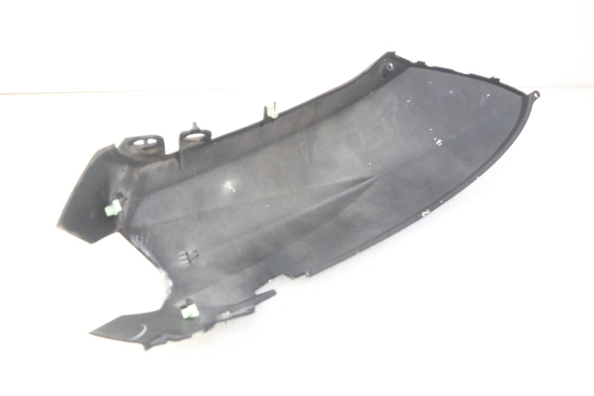 photo de CARENA POSTERIORE PEUGEOT KISBEE 2T 50 (2018 - 2022)