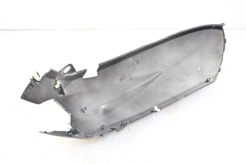 photo de CARENA POSTERIORE PEUGEOT KISBEE 2T 50 (2018 - 2022)