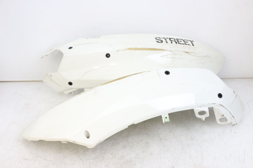 photo de CARENA POSTERIORE PEUGEOT STREETZONE 2T 50 (2014 - 2019)