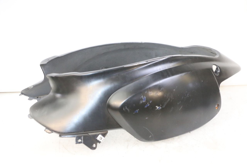 photo de CARENA POSTERIORE APRILIA RALLY AC 50 (1995 - 2004) - Stato della superficie e materiale