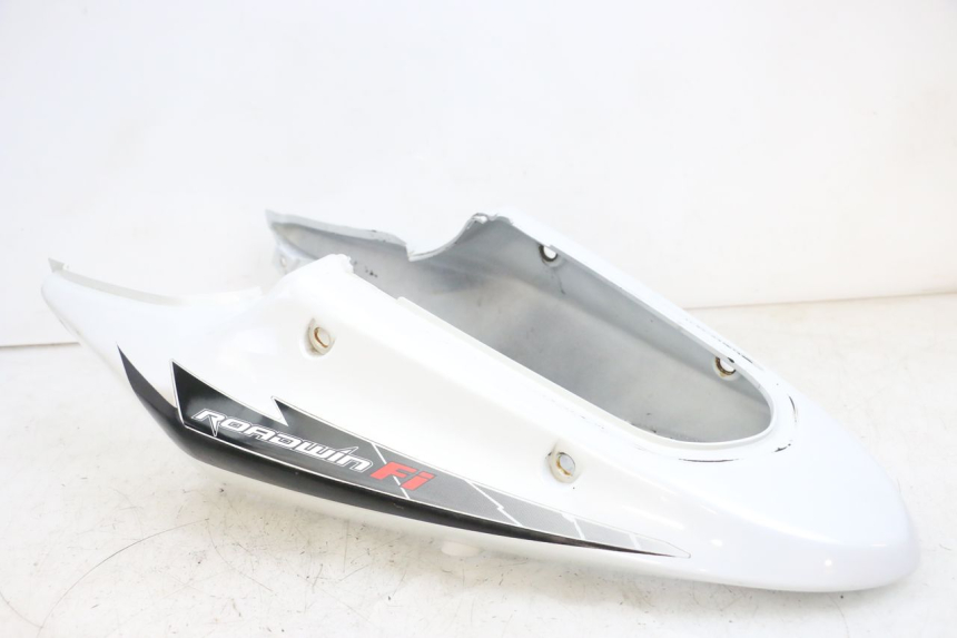 photo de CARENAGE POSTERIORE DAELIM VJ ROADWIN FI 125 (2008 - 2017) - Primo piano tecnico